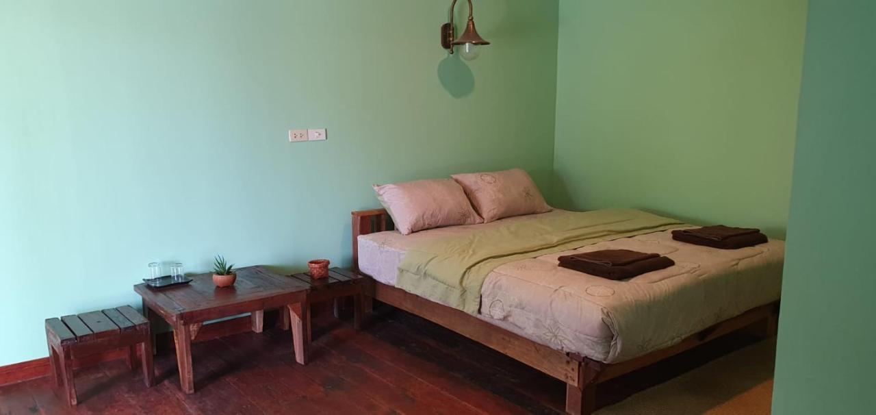 Navareeya House Seaview Ko Lanta Екстериор снимка